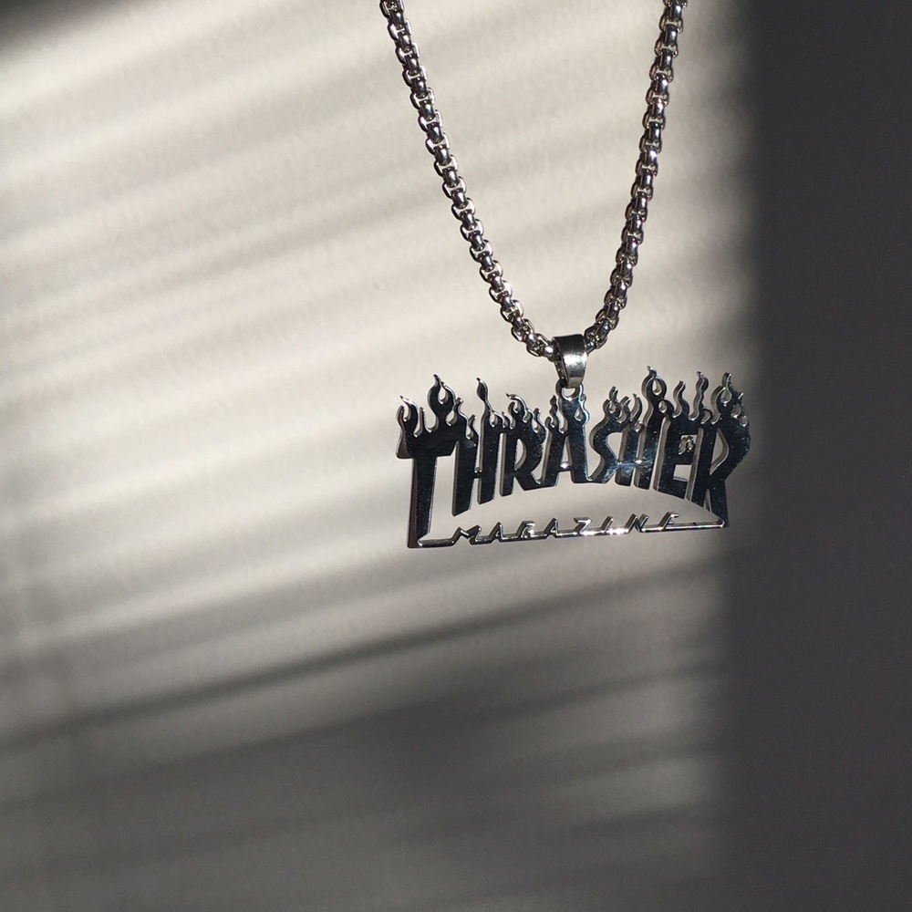 🌵 Thrasher chain necklace